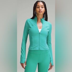 Lululemon Cropped Define Jacket *Nulu
Kelly Green 🦖